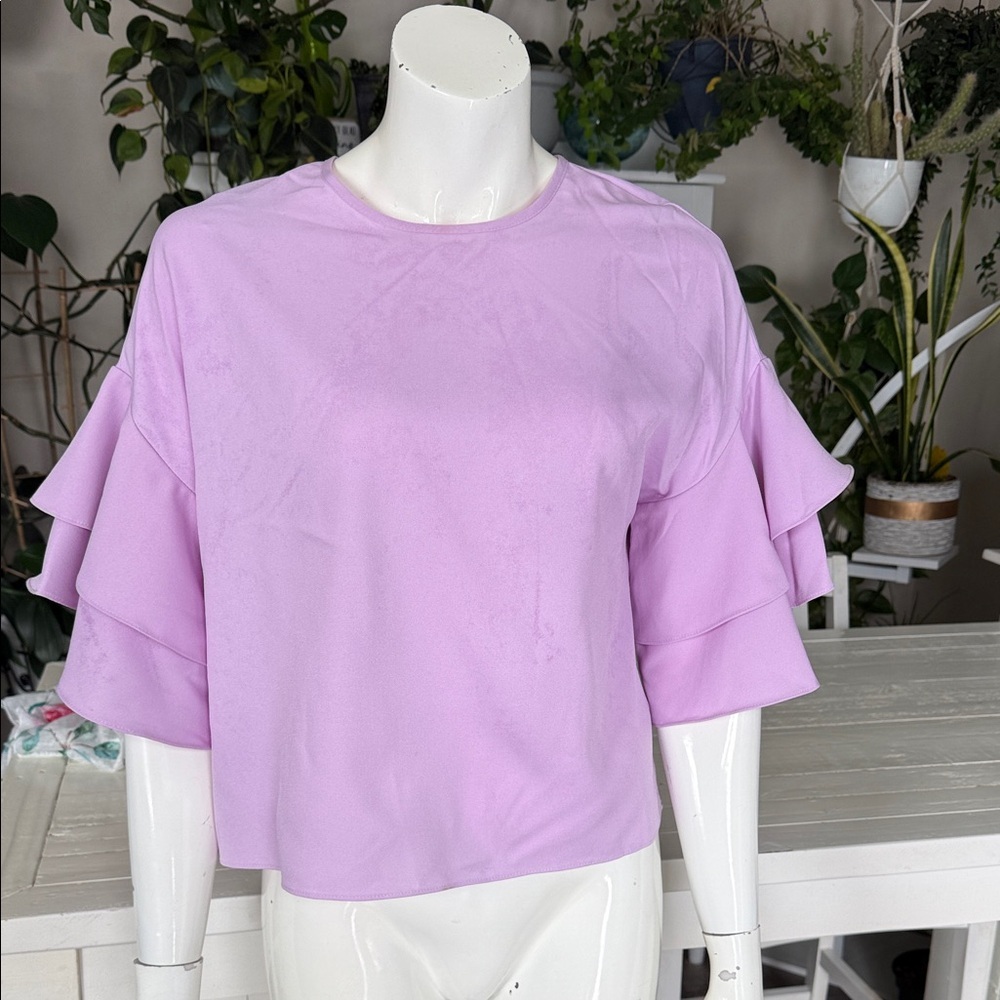 Suzy Shier Lavender Ruffle/Bell Sleeve Blouse NWOT oversized XS
